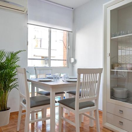 Charming 2 Bedroom Apartment At Triana Center By Oui Sevilla Eksteriør billede