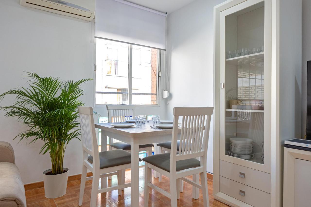 Charming 2 Bedroom Apartment At Triana Center By Oui Sevilla Eksteriør billede