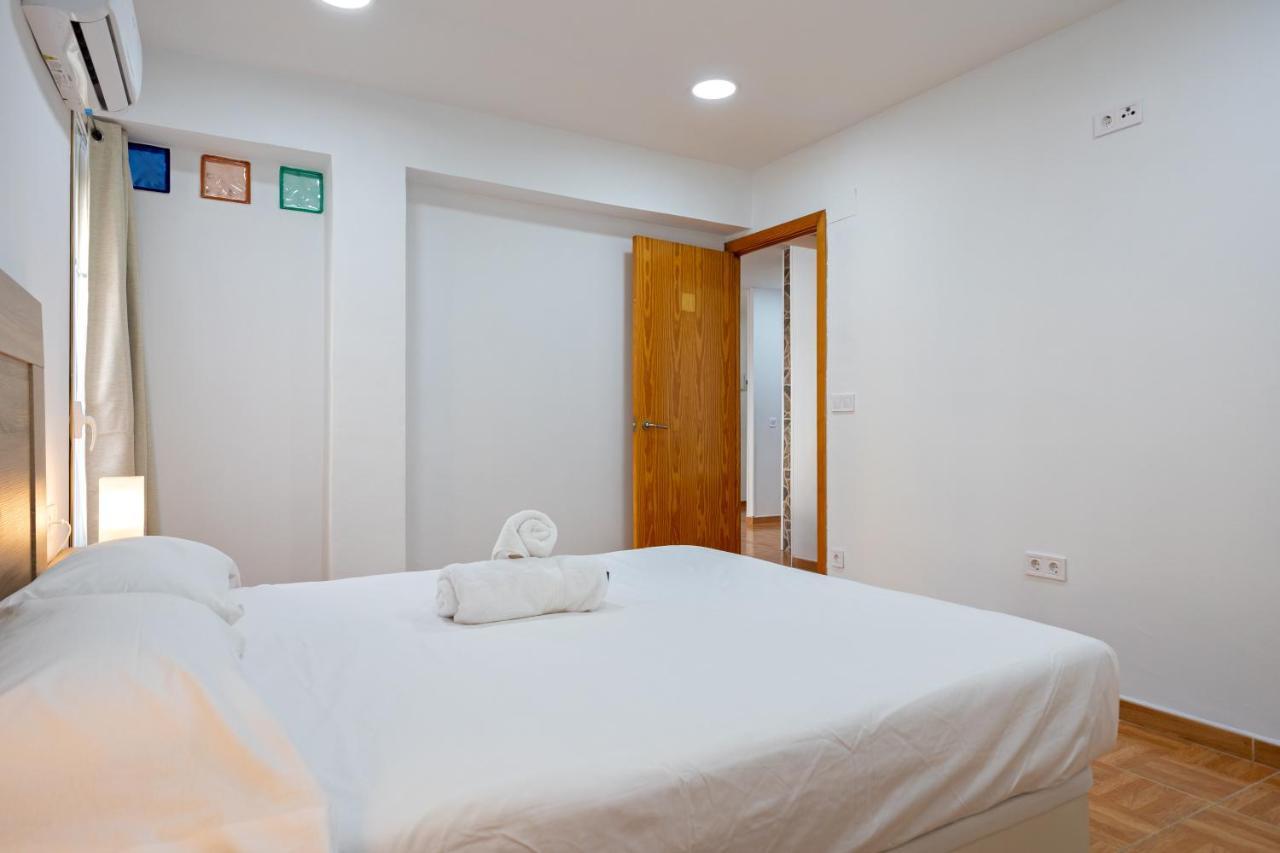 Charming 2 Bedroom Apartment At Triana Center By Oui Sevilla Eksteriør billede