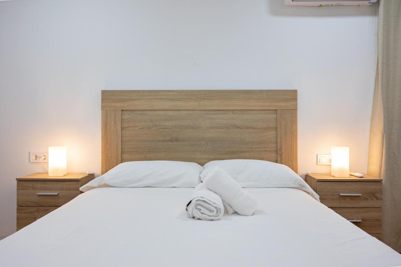Charming 2 Bedroom Apartment At Triana Center By Oui Sevilla Eksteriør billede