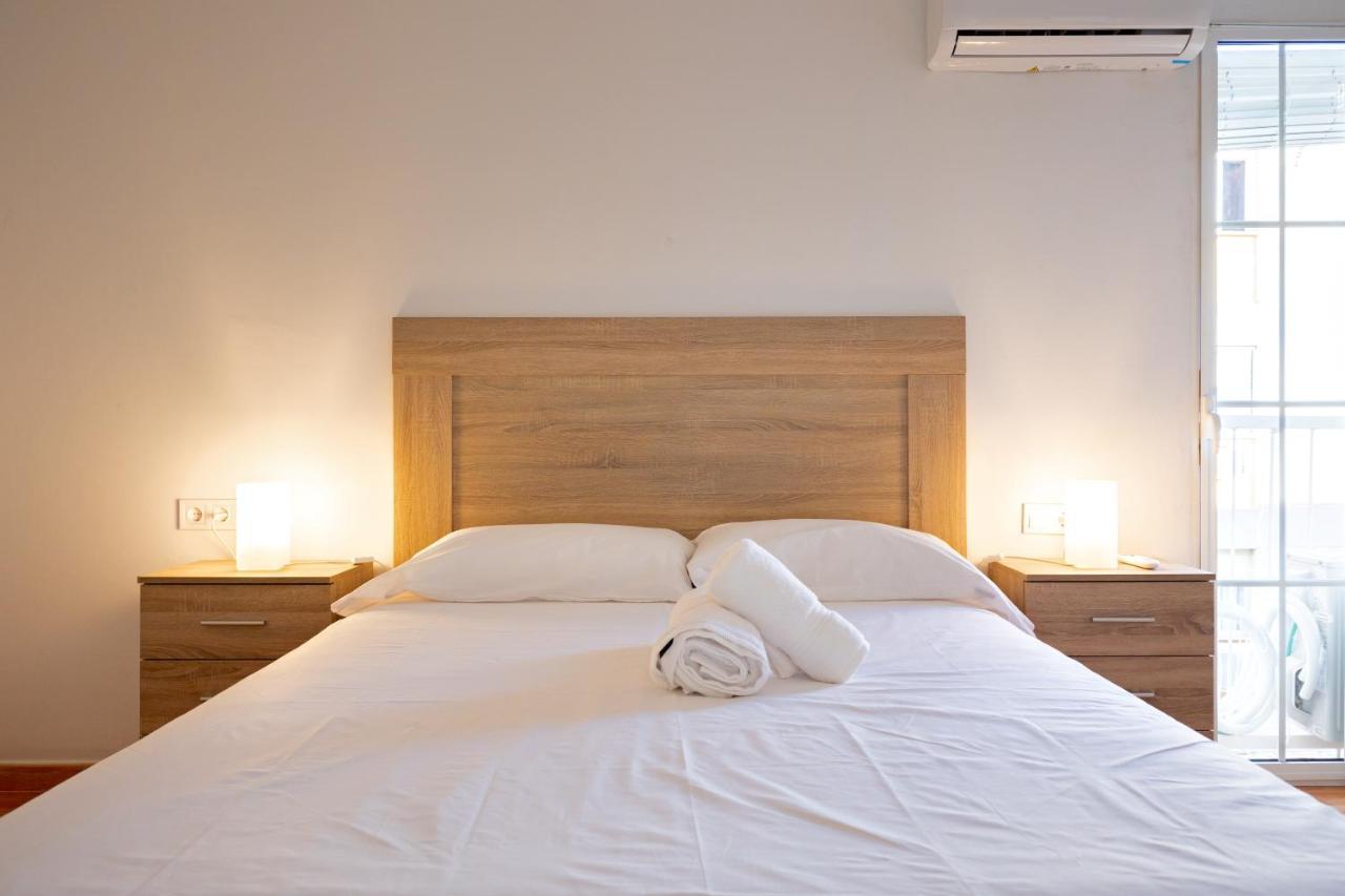 Charming 2 Bedroom Apartment At Triana Center By Oui Sevilla Eksteriør billede