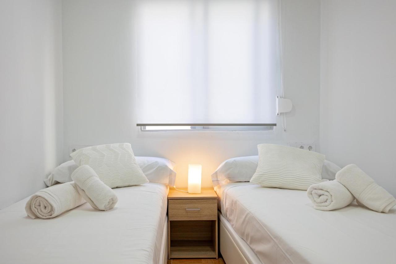 Charming 2 Bedroom Apartment At Triana Center By Oui Sevilla Eksteriør billede